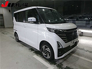 NISSAN ROOX 2023