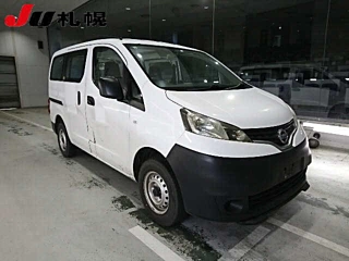 NISSAN NV200 2018