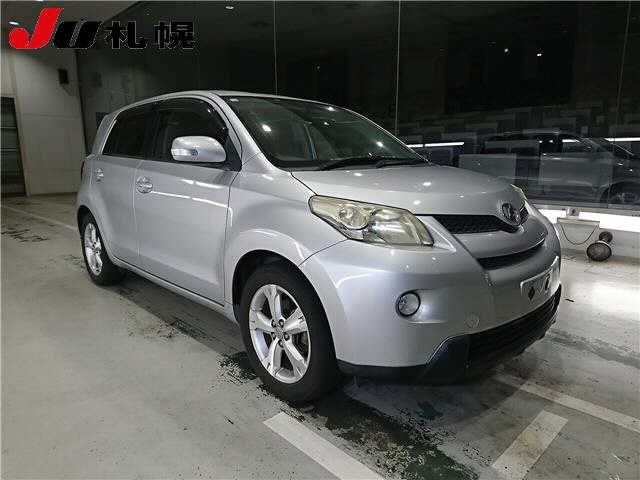 TOYOTA IST 2008