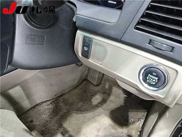 TOYOTA MARK X 2009