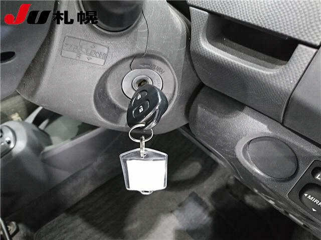 TOYOTA VITZ 2009