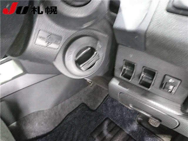 NISSAN WINGROAD 2012