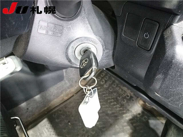 TOYOTA SUCCEED 2015