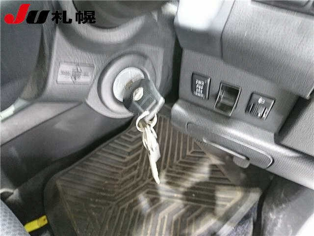 NISSAN WINGROAD 2012