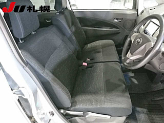 DAIHATSU MOVE 2012