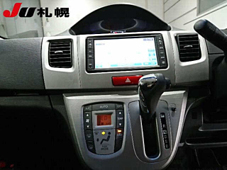 DAIHATSU MOVE 2012