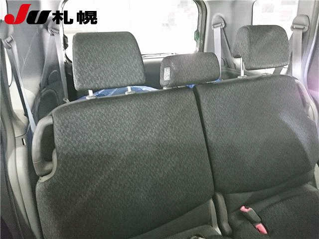 TOYOTA SIENTA 2012