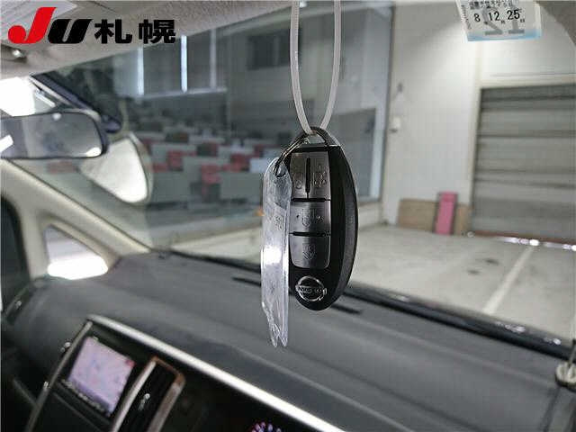 NISSAN SERENA 2009