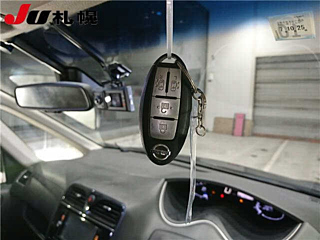 NISSAN SERENA 2014