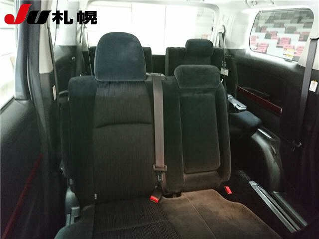 TOYOTA VELLFIRE 2009
