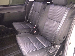 TOYOTA NOAH 2015