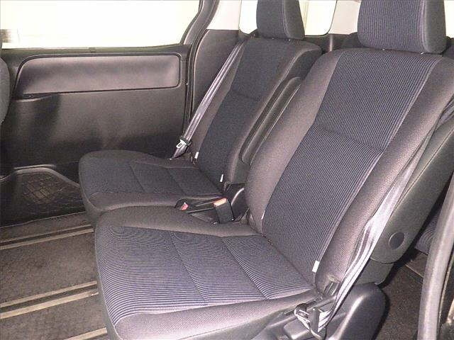 TOYOTA NOAH 2016