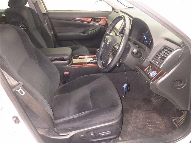 TOYOTA CROWN 2015