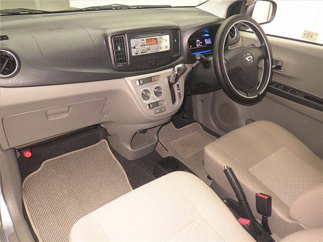 DAIHATSU MIRA E S 2012