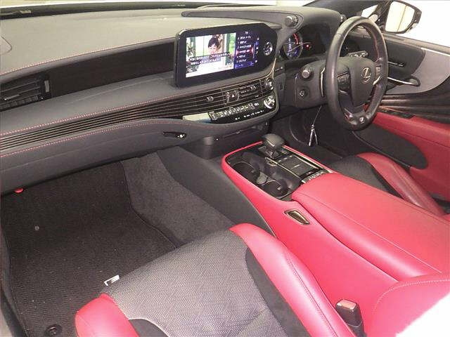 LEXUS LS 2021