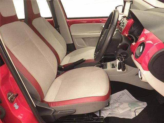 VOLKSWAGEN UP 2013