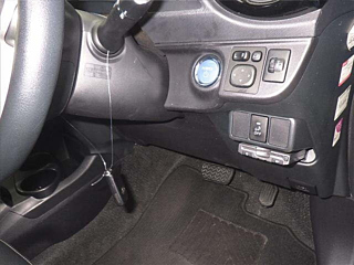 TOYOTA AQUA 2013