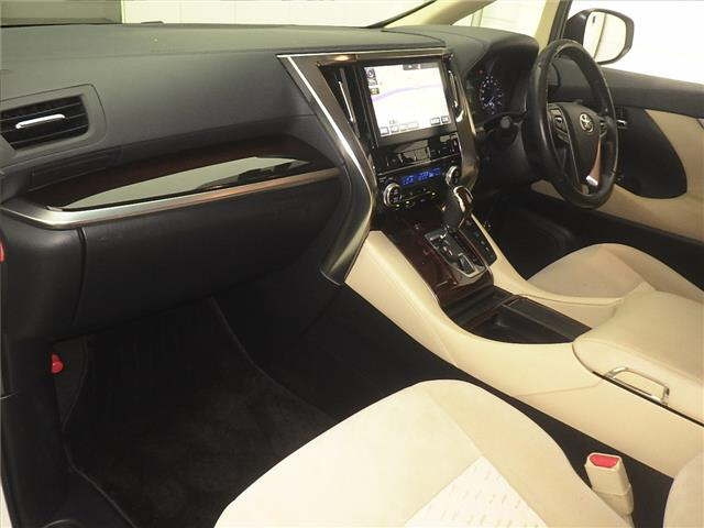 TOYOTA VELLFIRE 2015