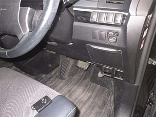 TOYOTA ESTIMA 2013