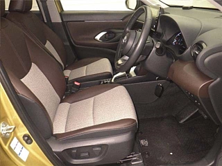 TOYOTA YARIS CROSS 2020