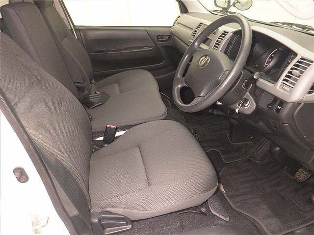 TOYOTA REGIUS ACE VAN 2013