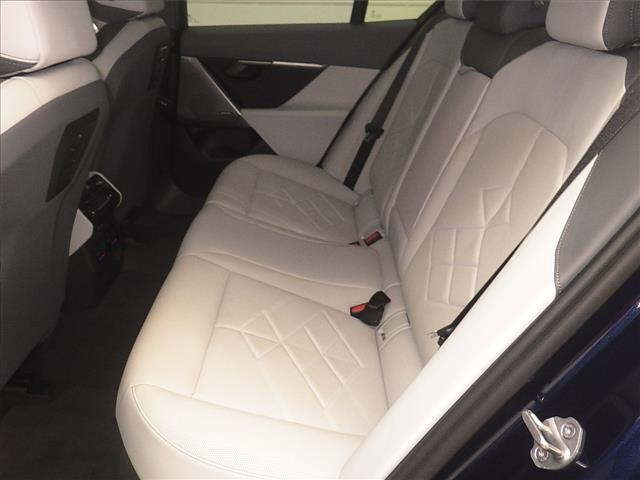 BMW 5 SERIES 2023