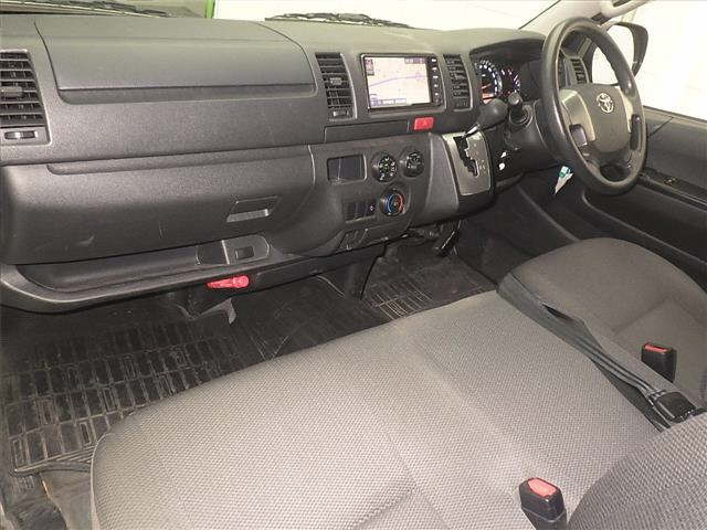 TOYOTA HIACE VAN 2020