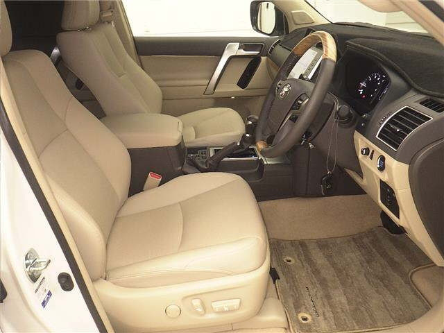 TOYOTA LAND CRUISER PRADO 2022