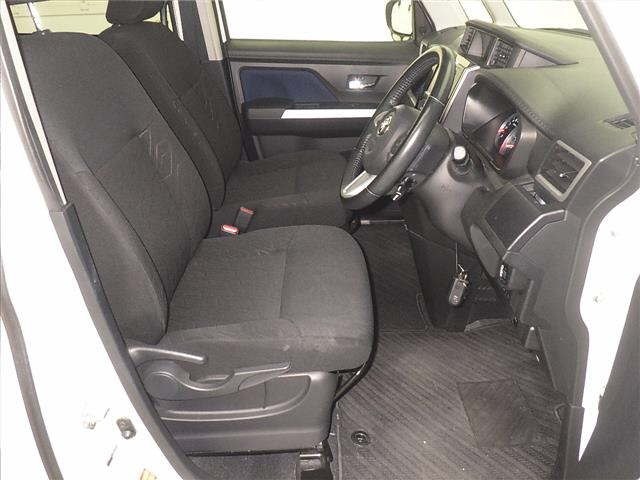 TOYOTA ROOMY 2020
