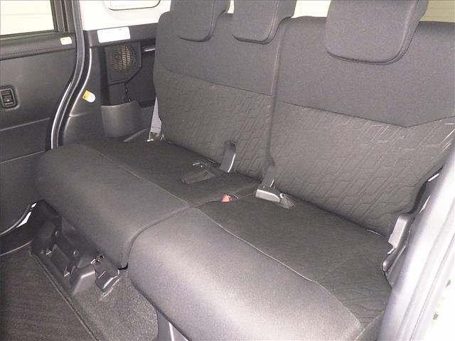 TOYOTA ROOMY 2020