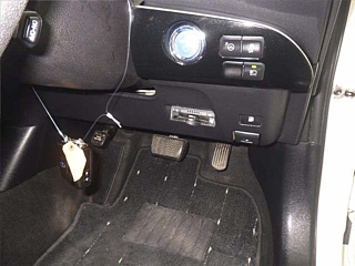 TOYOTA PRIUS 2018