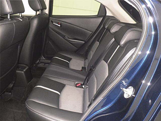 MAZDA DEMIO 2016