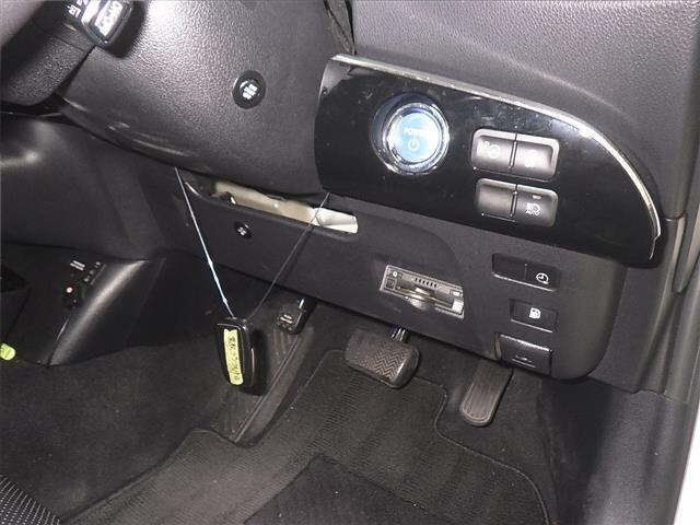 TOYOTA PRIUS PHV 2017