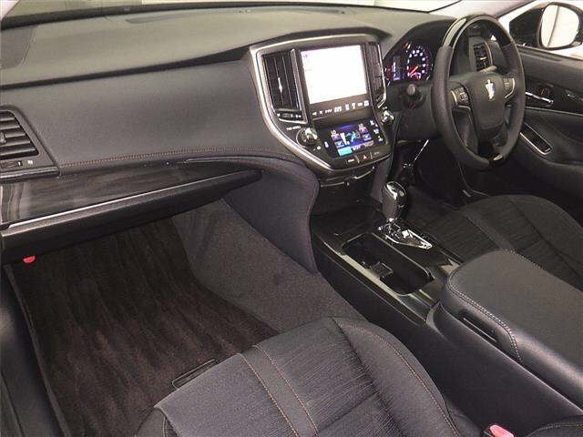 TOYOTA CROWN 2013