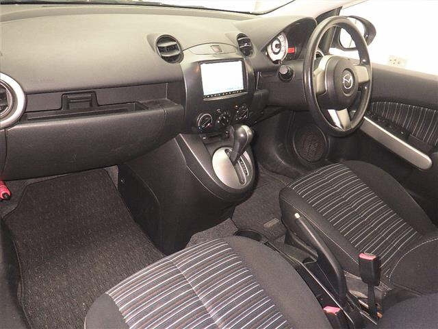 MAZDA DEMIO 2011
