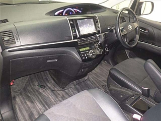 TOYOTA ESTIMA 2014