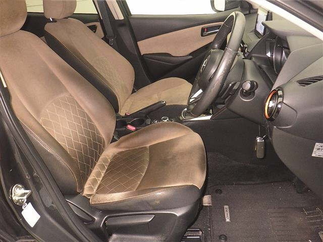 MAZDA DEMIO 2017