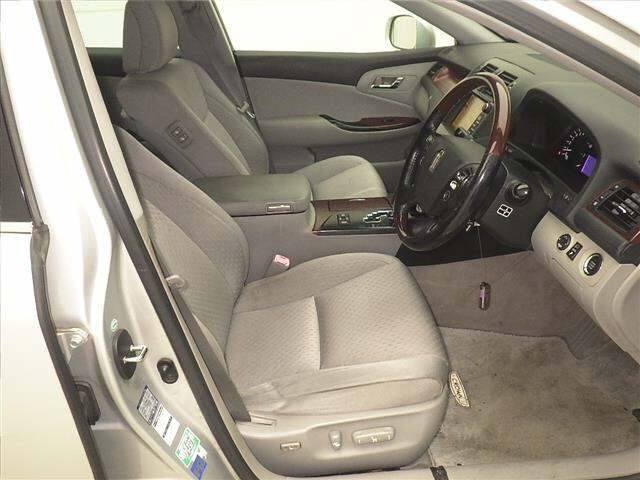 TOYOTA CROWN 2009