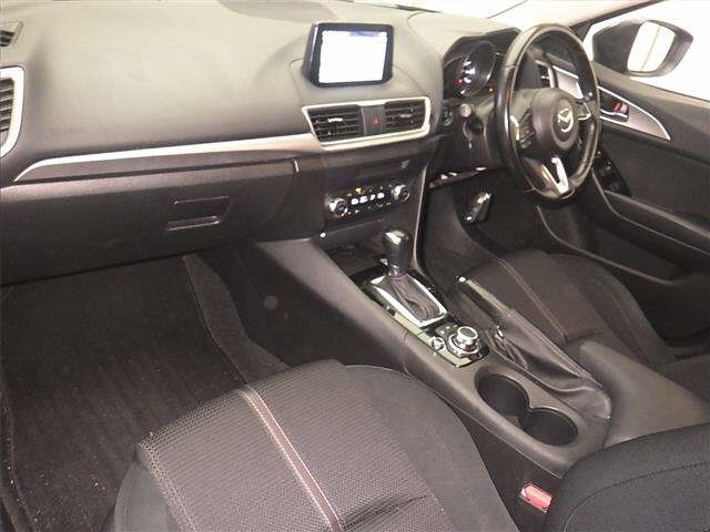 MAZDA AXELA 2017