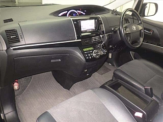 TOYOTA ESTIMA 2013