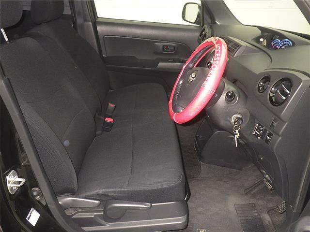 TOYOTA BB 2009