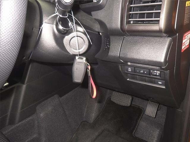 MITSUBISHI TRITON 2024