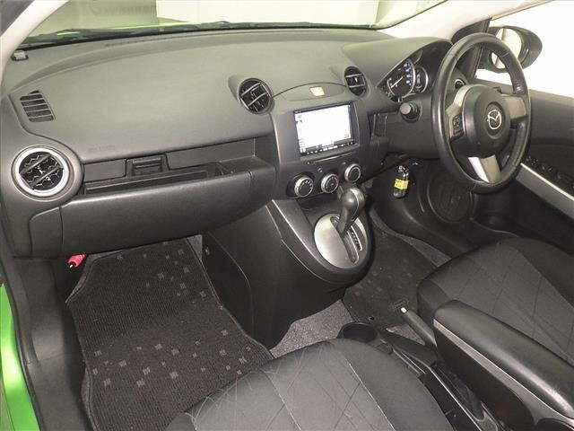 MAZDA DEMIO 2011