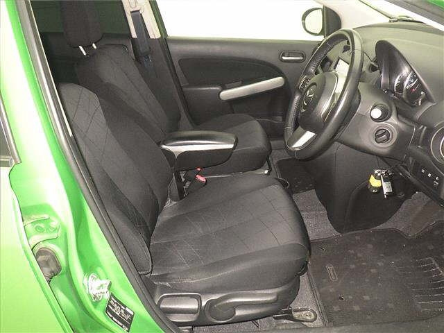 MAZDA DEMIO 2011