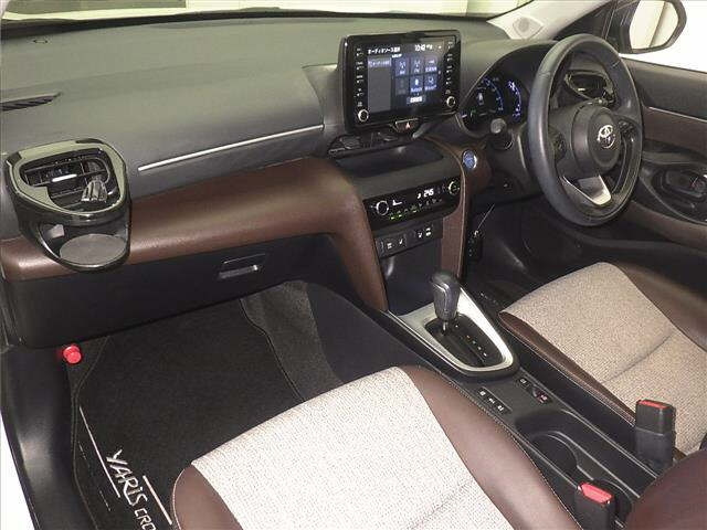 TOYOTA YARIS CROSS 2020