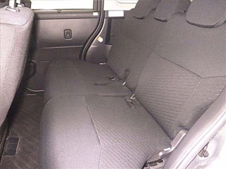 TOYOTA ROOMY 2018