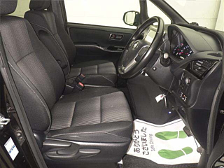 TOYOTA NOAH 2019