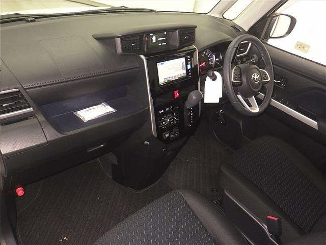 TOYOTA ROOMY 2023