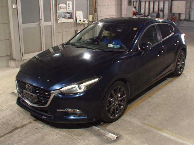 MAZDA AXELA 2017