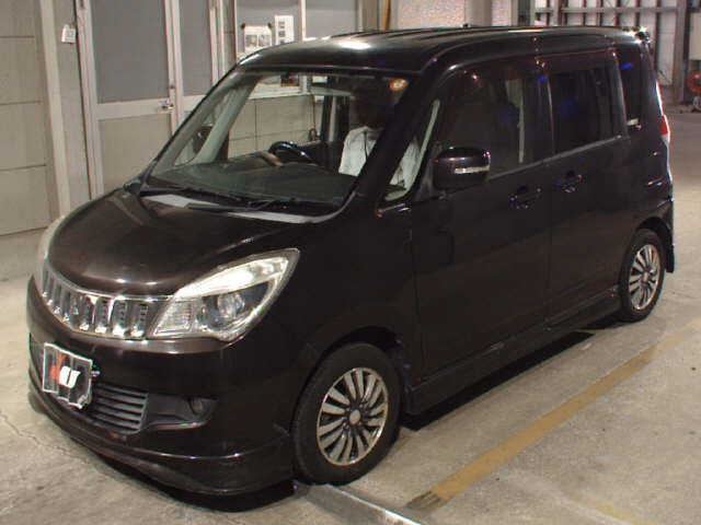 MITSUBISHI DELICA D2 2012